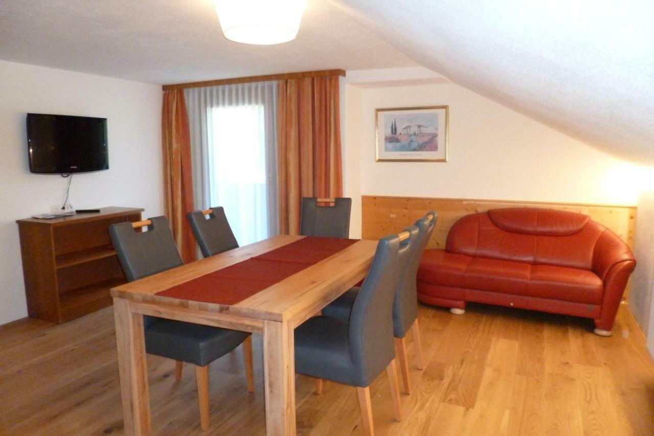 Haus Christian Apartman Klosterle am Arlberg Kültér fotó